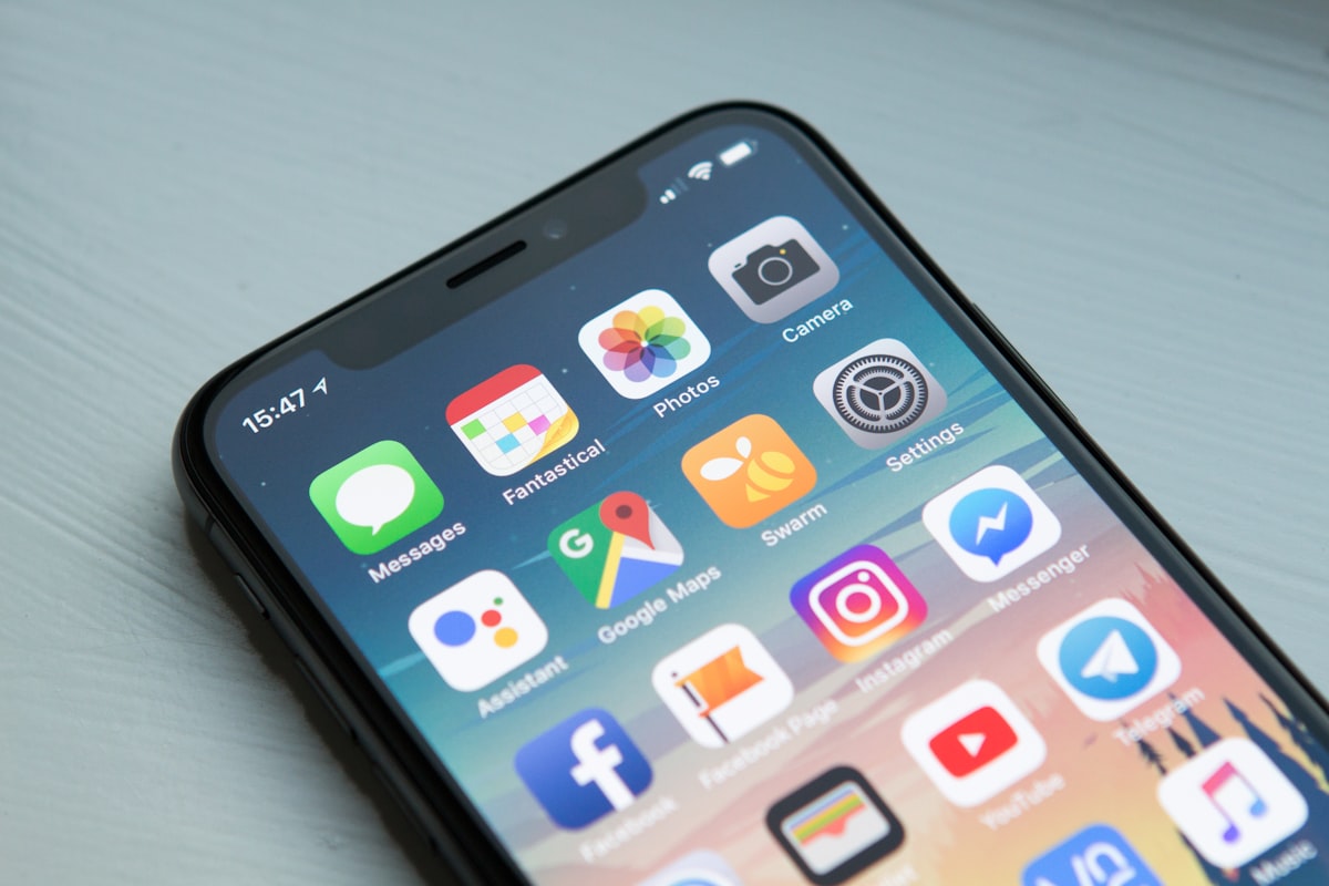 Responsive web and mobile apps from one codebase
